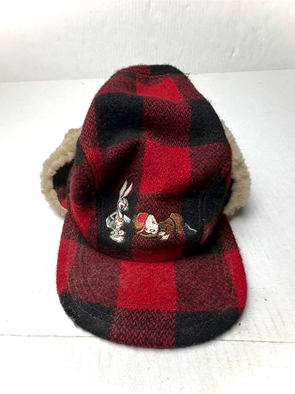 Vintage 1991 WARNER BROS Trapper HAT Looney Tunes Cartoon 90s Red‎ Plaid NWT